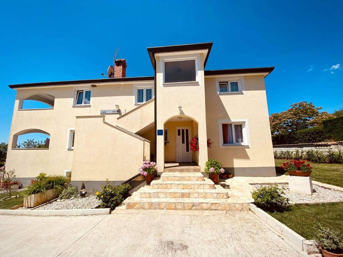 Apartman Luna Sveti Lovreč Pazenatički